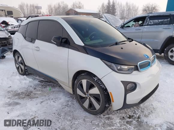 ✅ 2015 BMW i3 • VIN: WBY1Z2C54FV287382 • Lot: 43615014. Listed on IAAI with 60,521 mi. Free auction sales archive from the USA and detailed vehicle history report at DreamBid. Image 1.
