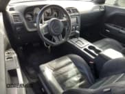 ✅ 2014 Dodge Challenger SXT • VIN: 2C3CDYAG9EH218568 • Lot: 88766075. Wystawiony na Copart z przebiegiem 191 367 mil. Bezpłatny archiwum sprzedaży aukcyjnych z USA i szczegółowy raport historii pojazdu na DreamBid. Zdjęcie 8.