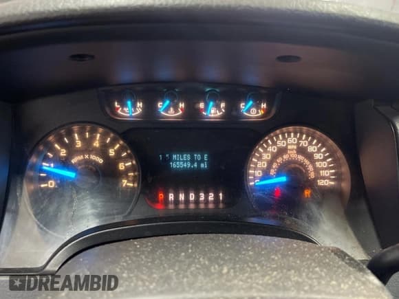 ✅ 2014 Ford F-150 XL • VIN: 1FTMF1EM5EFA86587 • Лот: 69477555. Опубликован ранее на Copart с пробегом 165 549 миль. Бесплатный доступ к архиву аукционных продаж из США и подробный отчёт об истории автомобиля на DreamBid. Изображение 8.