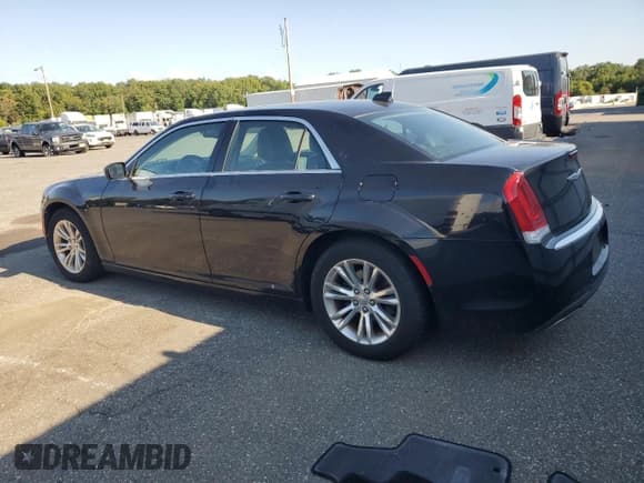 ✅ 2016 Chrysler 300 Touring • VIN: 2C3CCAAG2GH224175 • Lot: 68228565. Wystawiony na Copart z przebiegiem 178 731 mil. Bezpłatny archiwum sprzedaży aukcyjnych z USA i szczegółowy raport historii pojazdu na DreamBid. Zdjęcie 2.