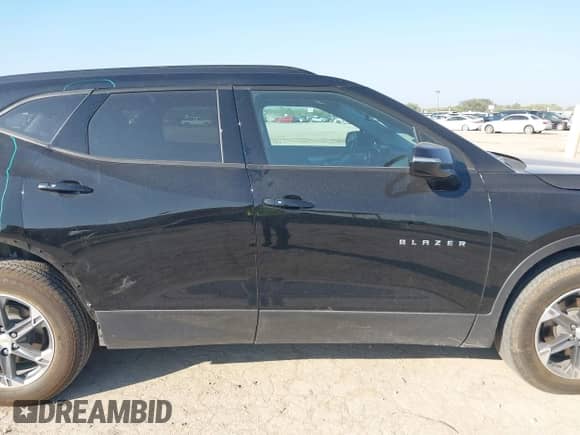 2024 Chevrolet Blazer LT with VIN 3GNKBDRS0RS160374, listed as a IAAI auction lot 43175708 with 30,846 mi miles and . Bid and sale history available at DreamBid. Image 14.