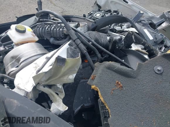 ✅ 2022 Audi R8 performance quattro • VIN: WUACEAFX7N7901019 • Лот: 41904531. Опубликован ранее на IAAI с пробегом Не указан. Бесплатный доступ к архиву аукционных продаж из США и подробный отчёт об истории автомобиля на DreamBid. Изображение 7.