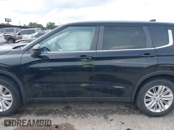 ✅ 2022 Mitsubishi Outlander ES • VIN: JA4J3TA89NZ045775 • Лот: 42354410. Опубликован ранее на IAAI с пробегом 53 709 миль. Бесплатный доступ к архиву аукционных продаж из США и подробный отчёт об истории автомобиля на DreamBid. Изображение 14.