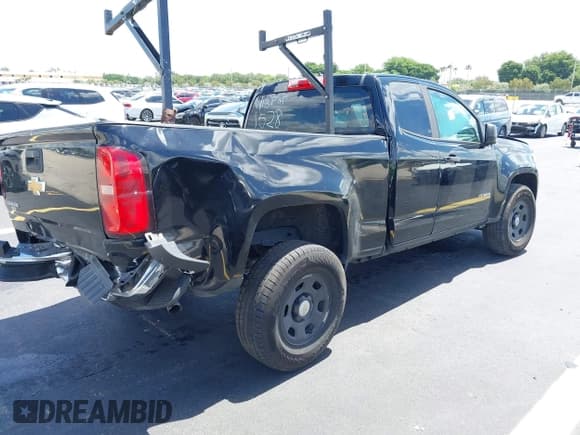✅ 2019 Chevrolet Colorado 2WD Work Truck • VIN: 1GCHSBEA7K1241528 • Lot: 42530288. Wystawiony na IAAI z przebiegiem 99 798 mil. Bezpłatny archiwum sprzedaży aukcyjnych z USA i szczegółowy raport historii pojazdu na DreamBid. Zdjęcie 4.
