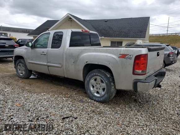 ✅ 2011 GMC Sierra 1500 SLT • VIN: 1GTR2WE34BZ366002 • Lot: 89927425. Listed on Copart with 198,578 mi. Free auction sales archive from the USA and detailed vehicle history report at DreamBid. Image 2.