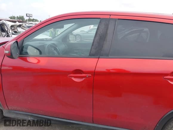 ✅ 2019 Mitsubishi Outlander SE • VIN: JA4AP4AU0KU024474 • Lot: 42327966. Wystawiony na IAAI z przebiegiem 176 558 mil. Bezpłatny archiwum sprzedaży aukcyjnych z USA i szczegółowy raport historii pojazdu na DreamBid. Zdjęcie 15.