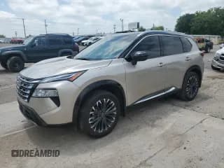 ✅ 2024 Nissan Rogue Platinum • VIN: JN8BT3DCXRW380226 • Lot: 58952215. Wystawiony na Copart z przebiegiem 16 657 mil. Bezpłatny archiwum sprzedaży aukcyjnych z USA i szczegółowy raport historii pojazdu na DreamBid. Zdjęcie 1.