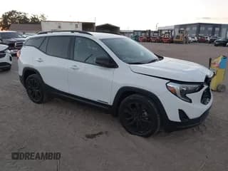 ✅ 2021 GMC Terrain SLT • VIN: 3GKALPEV9ML382521 • Lot: 43505469. Wystawiony na IAAI z przebiegiem 64 107 mil. Bezpłatny archiwum sprzedaży aukcyjnych z USA i szczegółowy raport historii pojazdu na DreamBid. Zdjęcie 1.