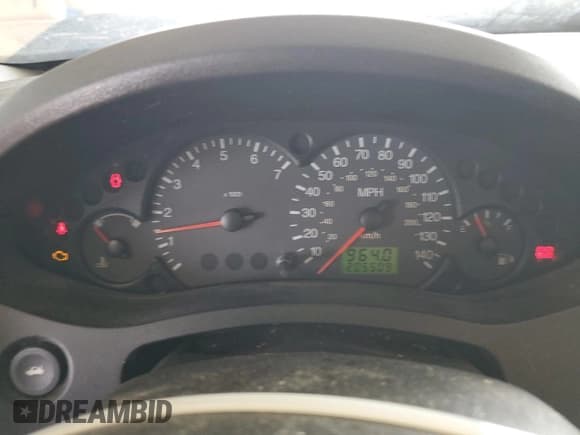 ✅ 2006 Ford Focus S • VIN: 1FAHP34N46W245482 • Lot: 85675445. Wystawiony na Copart z przebiegiem 205 509 mil. Bezpłatny archiwum sprzedaży aukcyjnych z USA i szczegółowy raport historii pojazdu na DreamBid. Zdjęcie 9.