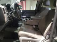 ✅ 2017 Chevrolet Silverado 1500 LT • VIN: 3GCUKREC7HG332690 • Lot: 82768415. Wystawiony na Copart z przebiegiem 94 651 mil. Bezpłatny archiwum sprzedaży aukcyjnych z USA i szczegółowy raport historii pojazdu na DreamBid. Zdjęcie 7.