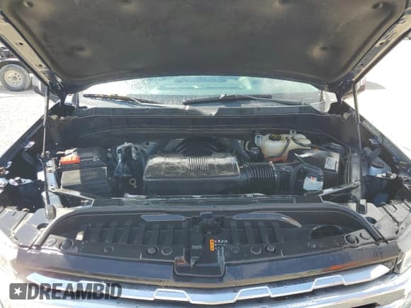 ✅ 2019 Chevrolet Silverado 1500 LTZ • VIN: 1GCPWEED3KZ394937 • Lot: 73764794. Wystawiony na Copart z przebiegiem 77 355 mil. Bezpłatny archiwum sprzedaży aukcyjnych z USA i szczegółowy raport historii pojazdu na DreamBid. Zdjęcie 11.