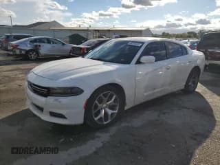 ✅ 2015 Dodge Charger SE • VIN: 2C3CDXBG7FH897265 • Lot: 85316415. Wystawiony na Copart z przebiegiem 172 562 mil. Bezpłatny archiwum sprzedaży aukcyjnych z USA i szczegółowy raport historii pojazdu na DreamBid. Zdjęcie 1.