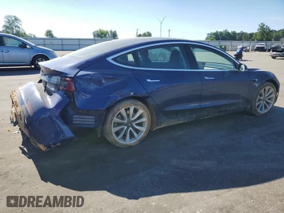 ✅ 2020 Tesla Model 3 Standard Range Plus • VIN: 5YJ3E1EA8LF708900 • Lot: 58041525. Wystawiony na Copart z przebiegiem 70 498 mil. Bezpłatny archiwum sprzedaży aukcyjnych z USA i szczegółowy raport historii pojazdu na DreamBid. Zdjęcie 3.