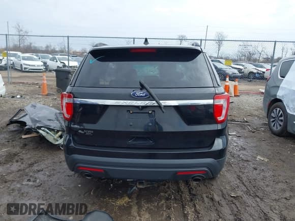 ✅ 2016 Ford Explorer • VIN: 1FM5K7B80GGB03833 • Lot: 41709596. Listed on IAAI with Not provided. Free auction sales archive from the USA and detailed vehicle history report at DreamBid. Image 17.