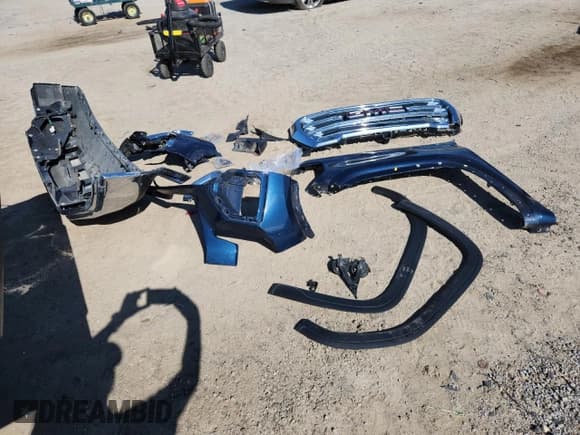 ✅ 2019 GMC Sierra 1500 SLT • VIN: 1GTU9DED8KZ126390 • Lot: 80059645. Listed on Copart with 80,320 mi. Free auction sales archive from the USA and detailed vehicle history report at DreamBid. Image 12.