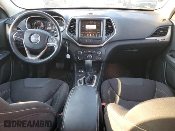 ✅ 2016 Jeep Grand Cherokee • VIN: 1C4PJM0S9GW241031 • Lot: 42145185. Listed on Copart with 106,884 mi. Free auction sales archive from the USA and detailed vehicle history report at DreamBid. Image 8.