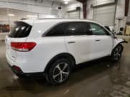 ✅ 2016 Kia Sorento EX • VIN: 5XYPHDA53GG113583 • Лот: 84979815. Опубликован ранее на Copart с пробегом Не указан. Бесплатный доступ к архиву аукционных продаж из США и подробный отчёт об истории автомобиля на DreamBid. Изображение 3.