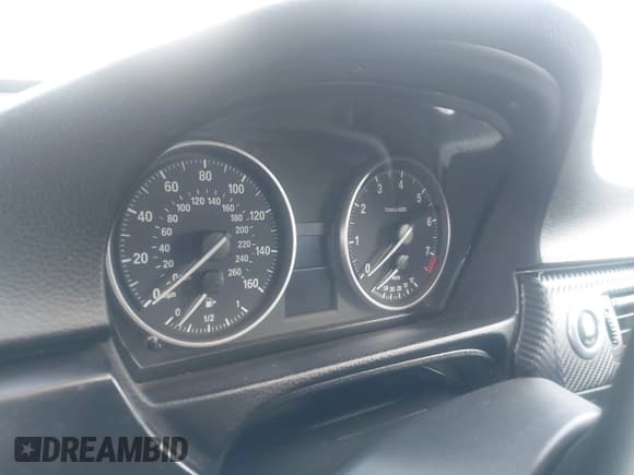 ✅ 2007 BMW 3 Series 328i • VIN: WBAVC53517FZ76519 • Лот: 42595027. Опубликован ранее на IAAI с пробегом Не указан. Бесплатный доступ к архиву аукционных продаж из США и подробный отчёт об истории автомобиля на DreamBid. Изображение 7.