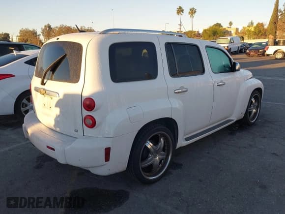 ✅ 2007 Chevrolet HHR LT • VIN: 3GNDA33P17S589689 • Lot: 43572968. Listed on IAAI with 110,877 mi. Free auction sales archive from the USA and detailed vehicle history report at DreamBid. Image 4.