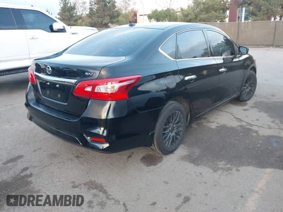 ✅ 2017 Nissan Sentra SR • VIN: 3N1AB7AP7HY345825 • Lot: 43737832. Listed on IAAI with 76,374 mi. Free auction sales archive from the USA and detailed vehicle history report at DreamBid. Image 4.