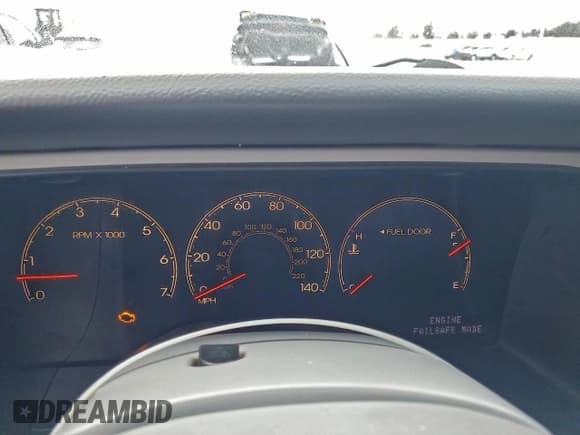 ✅ 2006 Lincoln Navigator Luxury • VIN: 5LMFU28556LJ17986 • Lot: 94752845. Listed on Copart with 166,651 mi. Free auction sales archive from the USA and detailed vehicle history report at DreamBid. Image 9.