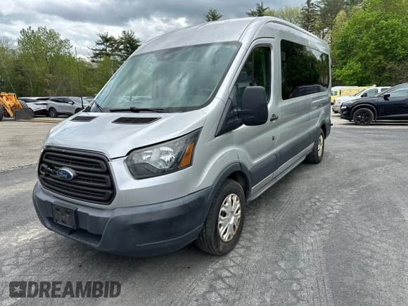 ✅ 2015 Ford Transit XL • VIN: 1FBAX2CM0FKA41966 • Лот: 56363935. Опубликован ранее на Copart с пробегом 164 365 миль. Бесплатный доступ к архиву аукционных продаж из США и подробный отчёт об истории автомобиля на DreamBid. Изображение 1.