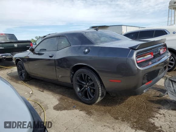 ✅ 2018 Dodge Challenger SXT Plus • VIN: 2C3CDZAG2JH276862 • Lot: 58444714. Wystawiony na Copart z przebiegiem 48 227 mil. Bezpłatny archiwum sprzedaży aukcyjnych z USA i szczegółowy raport historii pojazdu na DreamBid. Zdjęcie 2.