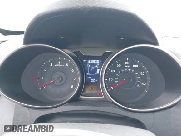 ✅ 2014 Hyundai Veloster • VIN: KMHTC6AD8EU194586 • Lot: 43305495. Wystawiony na IAAI z przebiegiem 163 908 mil. Bezpłatny archiwum sprzedaży aukcyjnych z USA i szczegółowy raport historii pojazdu na DreamBid. Zdjęcie 7.