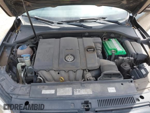 ✅ 2014 Volkswagen Passat Wolfsburg Edition • VIN: 1VWAH7A34EC019331 • Lot: 42996783. Wystawiony na IAAI z przebiegiem 162 440 mil. Bezpłatny archiwum sprzedaży aukcyjnych z USA i szczegółowy raport historii pojazdu na DreamBid. Zdjęcie 10.