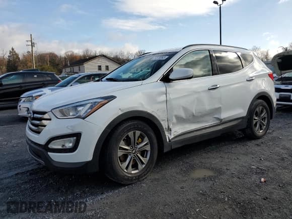 ✅ 2015 Hyundai Santa Fe • VIN: 5XYZUDLB0FG275385 • Лот: 77278363. Опубликован ранее на Copart с пробегом 116 839 миль. Бесплатный доступ к архиву аукционных продаж из США и подробный отчёт об истории автомобиля на DreamBid. Изображение 1.