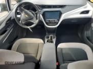 ✅ 2017 Chevrolet Bolt EV LT • VIN: 1G1FW6S01H4183673 • Lot: 60931894. Wystawiony na Copart z przebiegiem 61 002 mil. Bezpłatny archiwum sprzedaży aukcyjnych z USA i szczegółowy raport historii pojazdu na DreamBid. Zdjęcie 8.