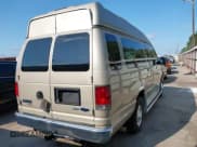 ✅ 2011 Ford Econoline Passenger XL • VIN: 1FBSS3BL3BDA15796 • Lot: 42903744. Wystawiony na IAAI z przebiegiem 82 298 mil. Bezpłatny archiwum sprzedaży aukcyjnych z USA i szczegółowy raport historii pojazdu na DreamBid. Zdjęcie 4.
