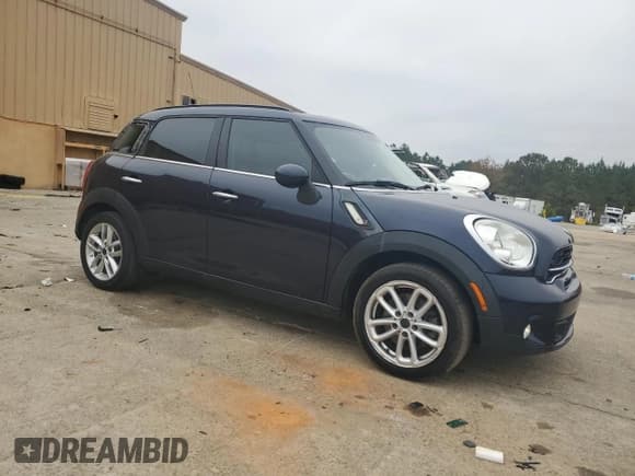 ✅ 2015 MINI Countryman S • VIN: WMWZC3C55FWT06847 • Lot: 93850595. Listed on Copart with 122,710 mi. Free auction sales archive from the USA and detailed vehicle history report at DreamBid. Image 4.