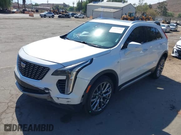 ✅ 2020 Cadillac XT4 FWD Premium Luxury • VIN: 1GYFZCR42LF133877 • Lot: 43279425. Wystawiony na IAAI z przebiegiem 85 741 mil. Bezpłatny archiwum sprzedaży aukcyjnych z USA i szczegółowy raport historii pojazdu na DreamBid. Zdjęcie 17.