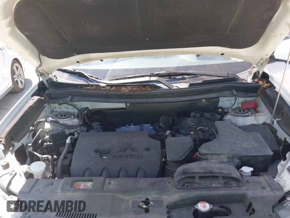 2018 Mitsubishi Outlander SE with VIN JA4AD3A38JZ053880, listed as a IAAI auction lot 43217197 with 131,340 mi miles and . Bid and sale history available at DreamBid. Image 10.