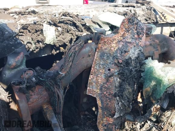 ✅ 2007 Chevrolet Suburban Commercial • VIN: 3GNGK26K77G143019 • Lot: 42608014. Wystawiony na IAAI z przebiegiem Nie podano. Bezpłatny archiwum sprzedaży aukcyjnych z USA i szczegółowy raport historii pojazdu na DreamBid. Zdjęcie 7.