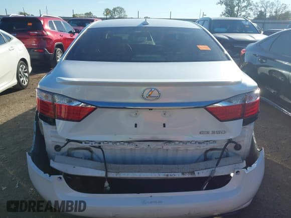 ✅ 2013 Lexus ES 250 • VIN: JTHBK1GG0D2077410 • Лот: 43482054. Опубликован ранее на IAAI с пробегом 98 040 миль. Бесплатный доступ к архиву аукционных продаж из США и подробный отчёт об истории автомобиля на DreamBid. Изображение 16.