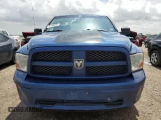 ✅ 2010 Dodge 1500 ST • VIN: 1D7RB1GK8AS112412 • Lot: 51260845. Wystawiony na Copart z przebiegiem 232 888 mil. Bezpłatny archiwum sprzedaży aukcyjnych z USA i szczegółowy raport historii pojazdu na DreamBid. Zdjęcie 5.
