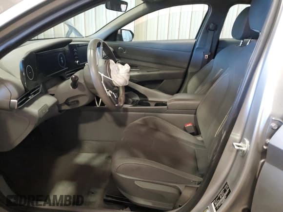 ✅ 2022 Hyundai Elantra SEL • VIN: 5NPLS4AG3NH073061 • Lot: 87027885. Listed on Copart with 38,929 mi. Free auction sales archive from the USA and detailed vehicle history report at DreamBid. Image 7.