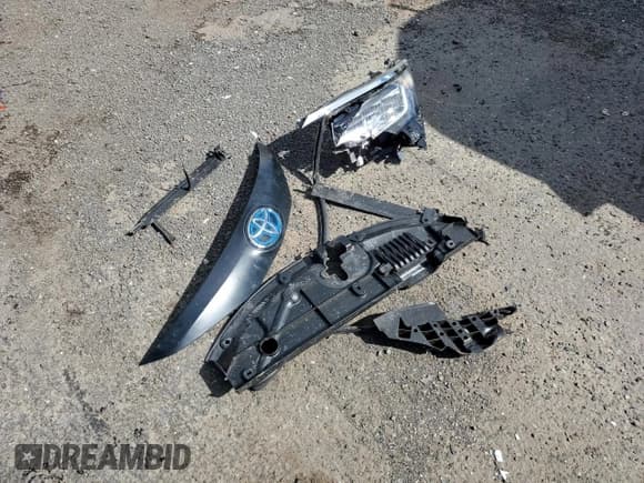 ✅ 2023 Toyota Sienna LE • VIN: 5TDKRKEC0PS163462 • Lot: 81633025. Wystawiony na Copart z przebiegiem 18 100 mil. Bezpłatny archiwum sprzedaży aukcyjnych z USA i szczegółowy raport historii pojazdu na DreamBid. Zdjęcie 13.