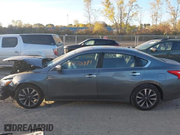 ✅ 2017 Nissan Altima SV • VIN: 1N4AL3AP2HC209667 • Lot: 43470991. Wystawiony na IAAI z przebiegiem 145 160 mil. Bezpłatny archiwum sprzedaży aukcyjnych z USA i szczegółowy raport historii pojazdu na DreamBid. Zdjęcie 15.