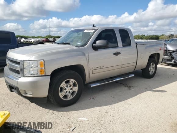 ✅ 2007 Chevrolet Silverado 1500 LTZ • VIN: 2GCEK19JX71647103 • Lot: 72085764. Listed on Copart with 238,432 mi. Free auction sales archive from the USA and detailed vehicle history report at DreamBid. Image 1.