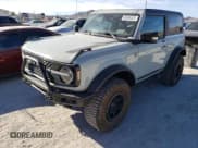 ✅ 2021 Ford Bronco • VIN: 1FMDE5FP9MLA20557 • Лот: 82688423. Опубликован ранее на Copart с пробегом 30 104 миль. Бесплатный доступ к архиву аукционных продаж из США и подробный отчёт об истории автомобиля на DreamBid. Изображение 1.