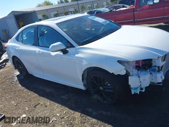 2025 Toyota Camry LE с VIN 4T1DAACKXSU611629, выставлен на аукционе IAAI как лот 43179481 с пробегом Не указан миль и . История ставок и продаж доступна на DreamBid. Изображение 1.