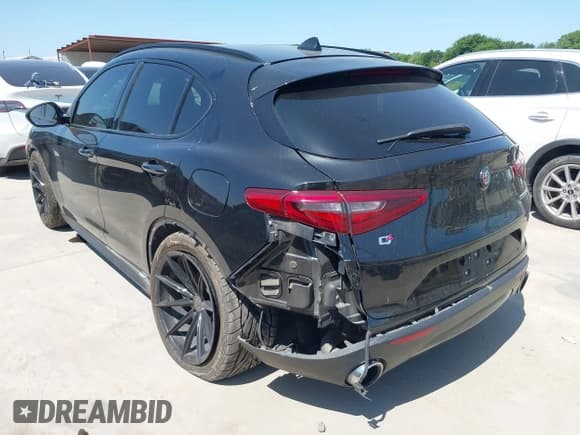 ✅ 2018 Alfa Romeo Stelvio Sport • VIN: ZASFAKPN1J7B82358 • Lot: 41984977. Listed on IAAI with 89,518 mi. Free auction sales archive from the USA and detailed vehicle history report at DreamBid. Image 3.