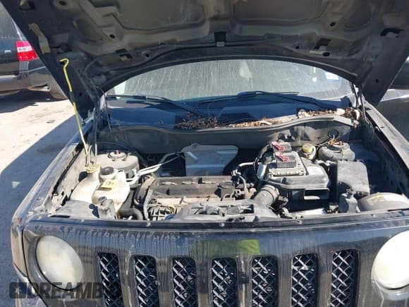 ✅ 2014 Jeep Patriot Sport • VIN: 1C4NJPBA8ED812194 • Lot: 43892106. Listed on IAAI with 199,169 mi. Free auction sales archive from the USA and detailed vehicle history report at DreamBid. Image 10.