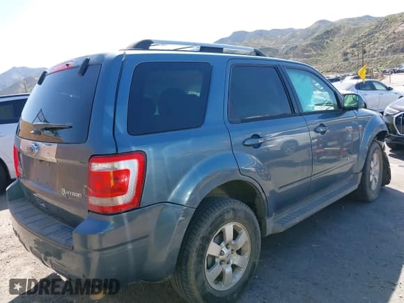 ✅ 2011 Ford Escape Hybrid • VIN: 1FMCU4K36BKC04787 • Lot: 41947008. Wystawiony na IAAI z przebiegiem 132 403 mil. Bezpłatny archiwum sprzedaży aukcyjnych z USA i szczegółowy raport historii pojazdu na DreamBid. Zdjęcie 4.