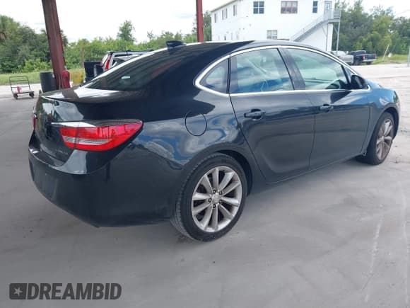 ✅ 2015 Buick Verano Convenience Group • VIN: 1G4PR5SK5F4149033 • Lot: 43196144. Wystawiony na IAAI z przebiegiem 139 467 mil. Bezpłatny archiwum sprzedaży aukcyjnych z USA i szczegółowy raport historii pojazdu na DreamBid. Zdjęcie 4.