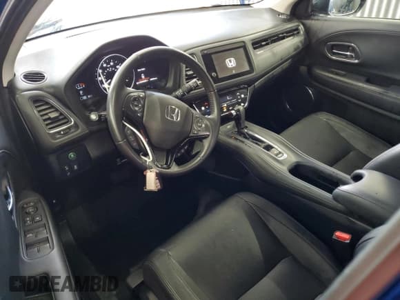 ✅ 2021 Honda HR-V EX-L • VIN: 3CZRU6H72MM730165 • Lot: 90620635. Wystawiony na Copart z przebiegiem 140 936 mil. Bezpłatny archiwum sprzedaży aukcyjnych z USA i szczegółowy raport historii pojazdu na DreamBid. Zdjęcie 8.