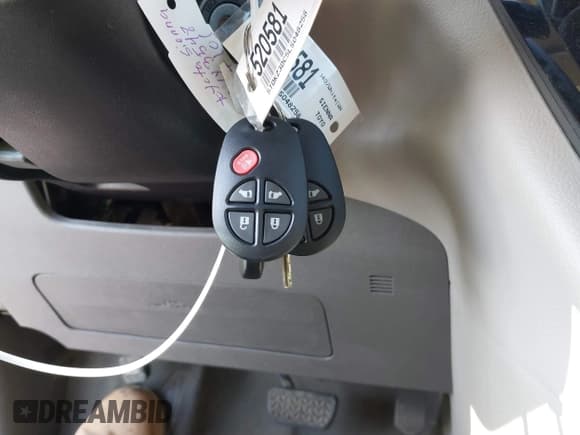 ✅ 2020 Toyota Sienna LE Auto Access Seat • VIN: 5TDKZ3DC5LS048258 • Лот: 42944042. Опубликован ранее на IAAI с пробегом 85 389 миль. Бесплатный доступ к архиву аукционных продаж из США и подробный отчёт об истории автомобиля на DreamBid. Изображение 11.